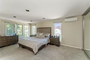 7 Greenacre Ct, Syosset, NY 11791 - Photo 12