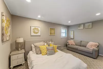 7 Greenacre Court, Syosset, NY 11791 - Photo 14