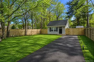 332 Commack Rd, Shirley, NY 11967 - Photo 4