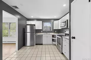65 16th St, Wading River, NY 11792 - Photo 4