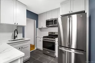 5645 Netherland Ave, Bronx, NY 10471 - Photo 14