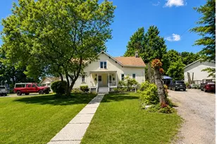 317 E Main St, Middletown, NY 10940 - Photo 2