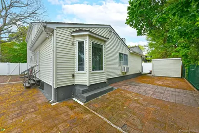 12 Sims Street, Patchogue, NY 11772 - Photo 18