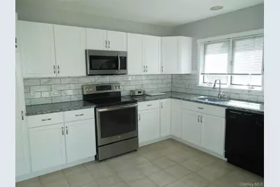670 Heritage Hills #A, Somers, NY 10589 - Photo 4