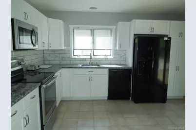 670 Heritage Hills #A, Somers, NY 10589 - Photo 2