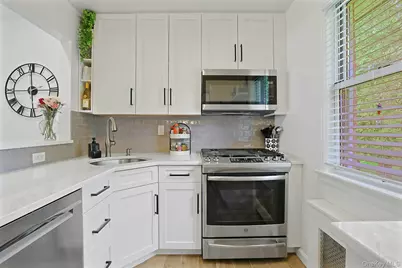 165 S Buckhout S #165, Irvington, NY 10533 - Photo 8