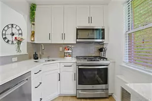 165 S Buckhout S, Irvington, NY 10533 - Photo 8