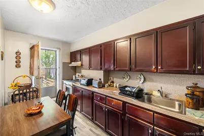 60-77 69th Avenue, Ridgewood, NY 11385 - Photo 6