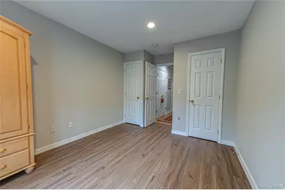 34 Paddington Circle, Smithtown, NY 11787 - Photo 14