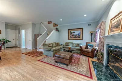 34 Paddington Circle, Smithtown, NY 11787 - Photo 12