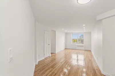66-15 Thornton Place #5R, Rego Park, NY 11374 - Photo 4