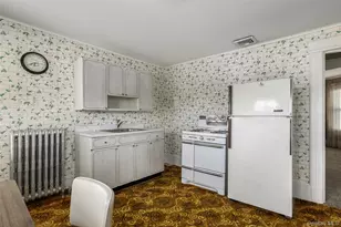 35 N Corona Ave, Valley Stream, NY 11580 - Photo 16
