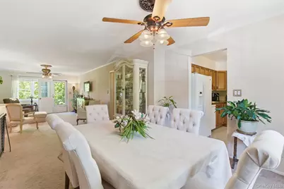 10 Harbour Lane #4B, Oyster Bay, NY 11771 - Photo 6