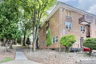 242 Kearsing Pkwy, Monsey, NY 10952 - Photo 14