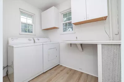 215 Lakeview Avenue, Rockville Centre, NY 11570 - Photo 22