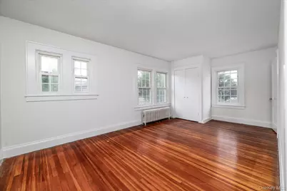 215 Lakeview Avenue, Rockville Centre, NY 11570 - Photo 28