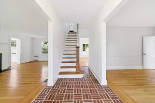 215 Lakeview Ave, Rockville Centre, NY 11570 - Photo 8