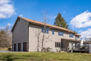 11 Baker Ln, Suffern, NY 10901 - Photo 40