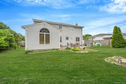 75 Pawnee Drive, Commack, NY 11725 - Photo 6