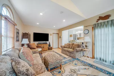 75 Pawnee Drive, Commack, NY 11725 - Photo 24