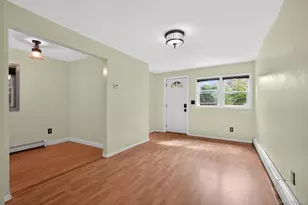 2084 Washington St, Merrick, NY 11566 - Photo 6