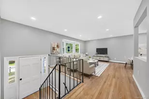 8 Mockingbird Ln, Poughkeepsie, NY 12601 - Photo 4