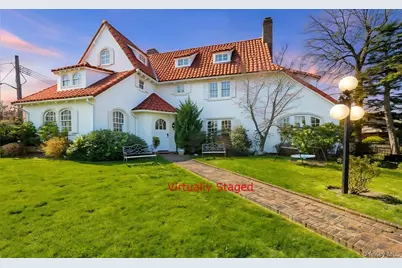 1120 Shore Road, Little Neck, NY 11363 - Photo 2