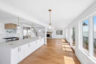 22 Laura Lee Dr, Center Moriches, NY 11934 - Photo 10