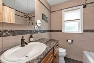 1700 Rugby Rd, Merrick, NY 11566 - Photo 16