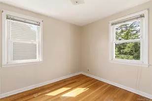325 White Rd, Mineola, NY 11501 - Photo 10