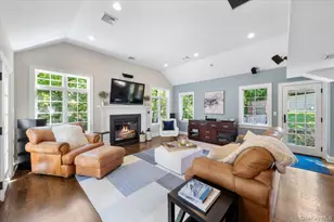 17 Hemlock Rd, Hartsdale, NY 10530 - Photo 18