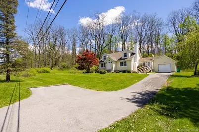 430 North Avenue, Pleasant Valley, NY 12569 - Photo 2