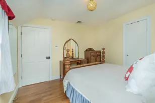 130 Mott Ave, Roslyn, NY 11576 - Photo 24