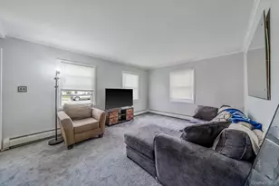 48 Hollyhock Rd, Levittown, NY 11756 - Photo 8