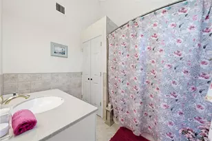 695 Higbie Ln, West Islip, NY 11795 - Photo 20