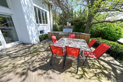 2912 Bay Drive, Merrick, NY 11566 - Photo 16