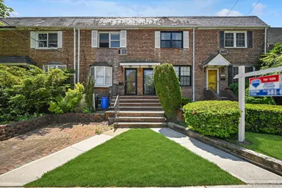 15822 Powells Cove Boulevard, Whitestone, NY 11357 - Photo 1