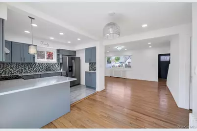 543 Coolidge Avenue, Rockville Centre, NY 11570 - Photo 10