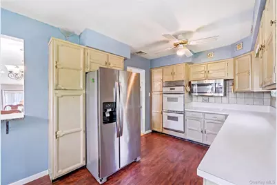 99 Redwood Lane, Massapequa Park, NY 11762 - Photo 14