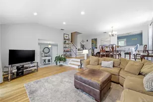 99 Redwood Ln, Massapequa Park, NY 11762 - Photo 6