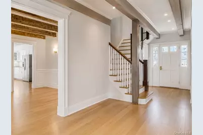 4 N Ravine Road, Great Neck, NY 11023 - Photo 8