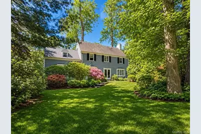 4 N Ravine Road, Great Neck, NY 11023 - Photo 16