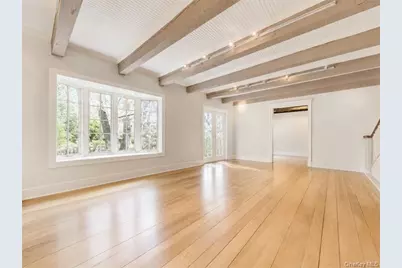 4 N Ravine Road, Great Neck, NY 11023 - Photo 4