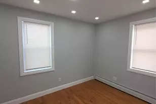 118-07 202nd St, Saint Albans, NY 11412 - Photo 12