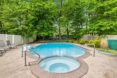 10 Elyise Road, Monsey, NY 10952 - Photo 40