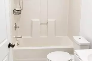 866 Fairmount Pl, Bronx, NY 10460 - Photo 10