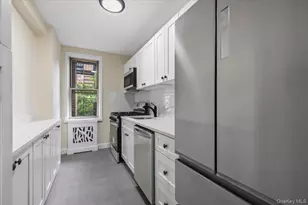 5650 Netherland Ave, Bronx, NY 10471 - Photo 14