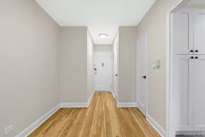 5650 Netherland Avenue #2E, Bronx, NY 10471 - Photo 6