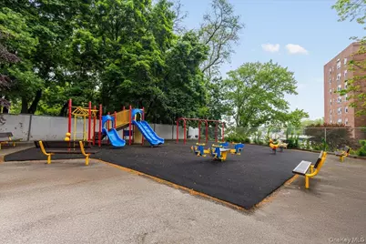 5650 Netherland Avenue #2E, Bronx, NY 10471 - Photo 20