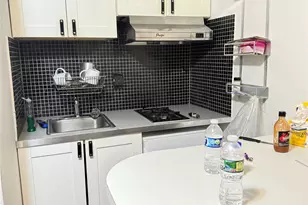 92-08 43rd Ave, Elmhurst, NY 11373 - Photo 10